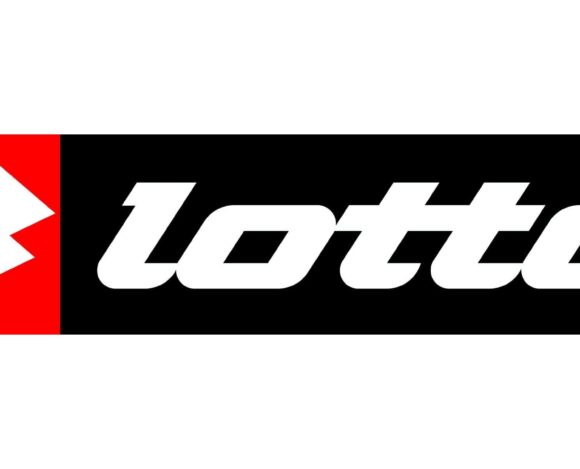 Logo Lotto: Chausser Les Joueurs de Tennis