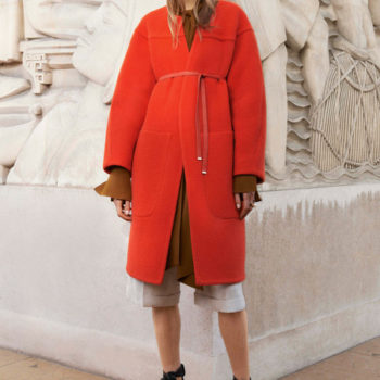 chloe_013_1366.450x675.jpg