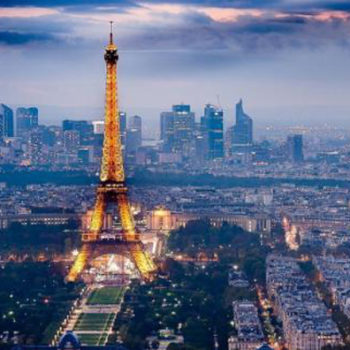 6718337-une-galerie-commerciale-bientot-sous-la-tour-eiffel.jpg