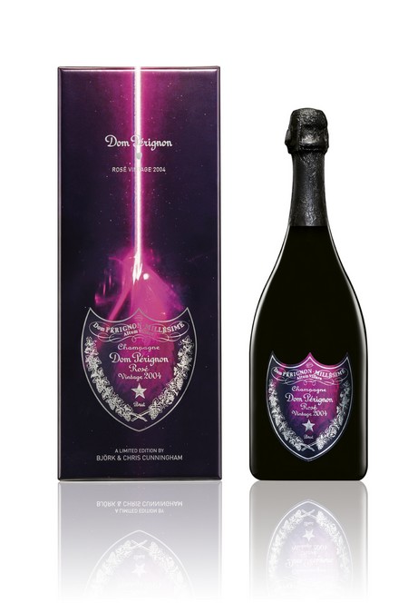 dom_perignon_-_coffret_bouteille_vintage_2004_rose_-_fond_blanc.jpg dom_perignon_-_coffret_bouteille_vintage_2004_rose_-_fond_blanc.jpg