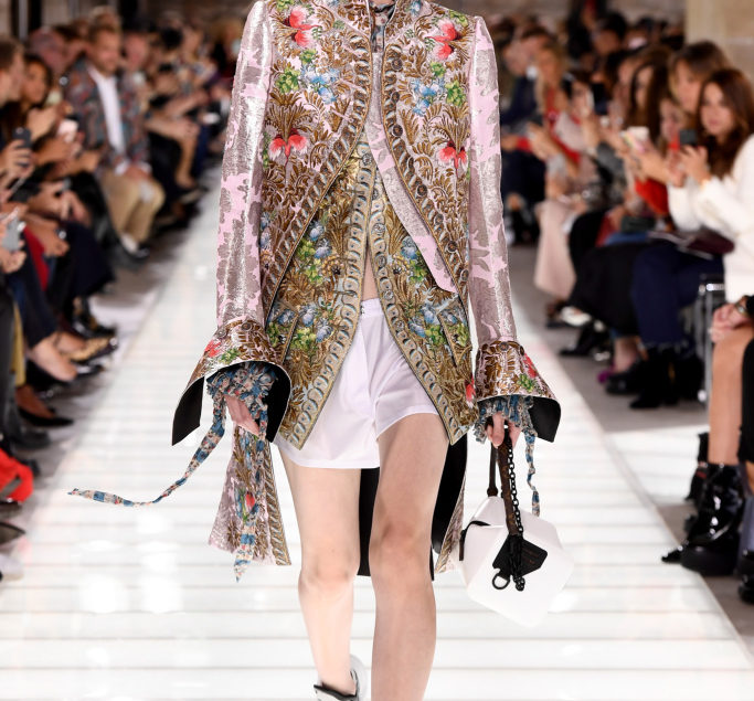 louis-vuitton-rtw-spring-2018-paris-fashion-week-pfw-004.jpg