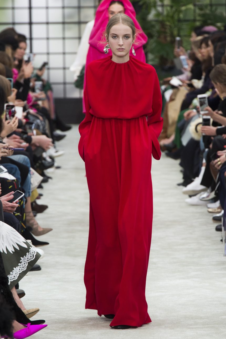 valentino-rouge-automne-hiver-2018-2019-icon-icon-sebastien-girard.jpg