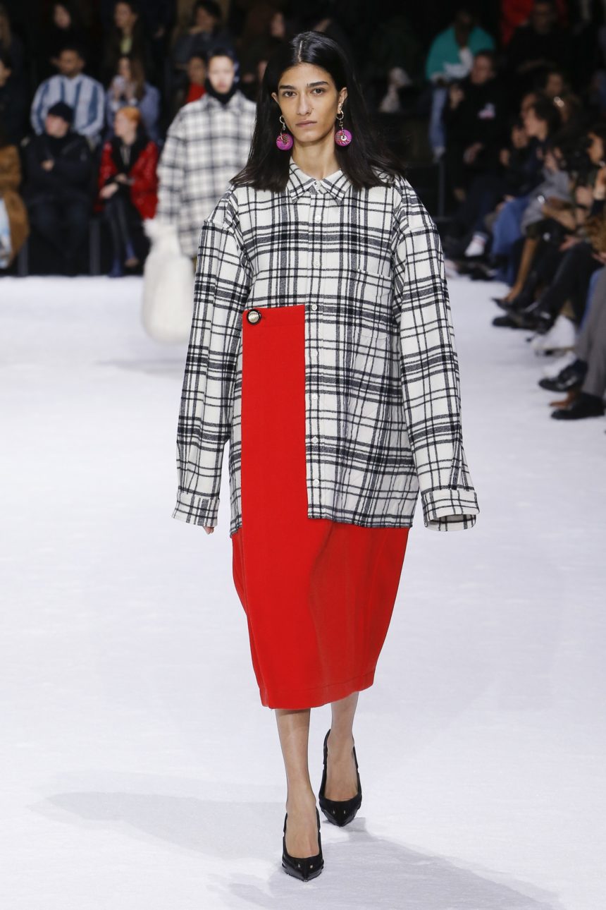 balenciaga_cardinal_automne_hiver_2018_icon_icon_sebastien_girard.jpg