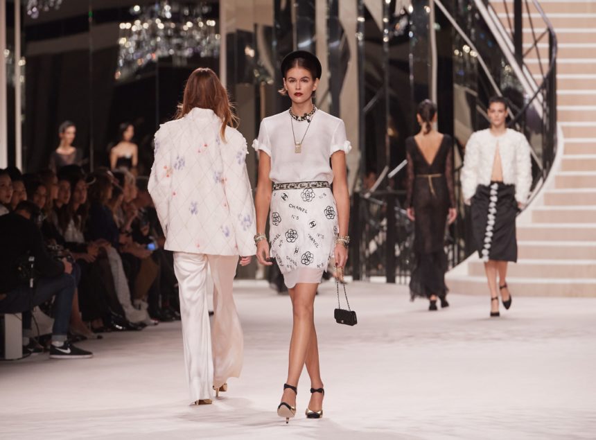 70_looks_070-2 Chanel’s Métiers d’Art 2020 Show