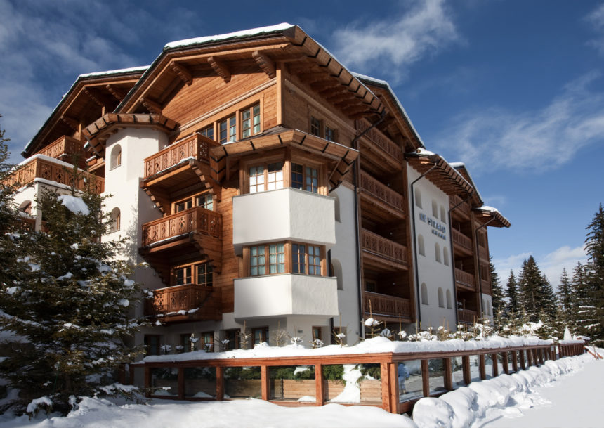 Le Strato, L’Ours Blanc Symbole Du Luxe De Courchevel