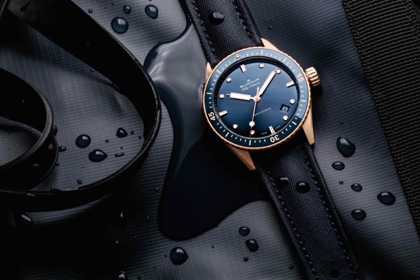 La Nouvelle Fifty Fathoms Bathyscaphe De Blancpain Se Pense En Or Sedna Bleu