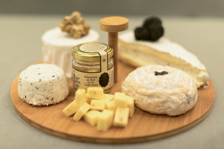 Maison de la Truffe - Assortiment de fromages avec Triple Crème (1) Les Fromages Maison de la Truffe A Découvrir