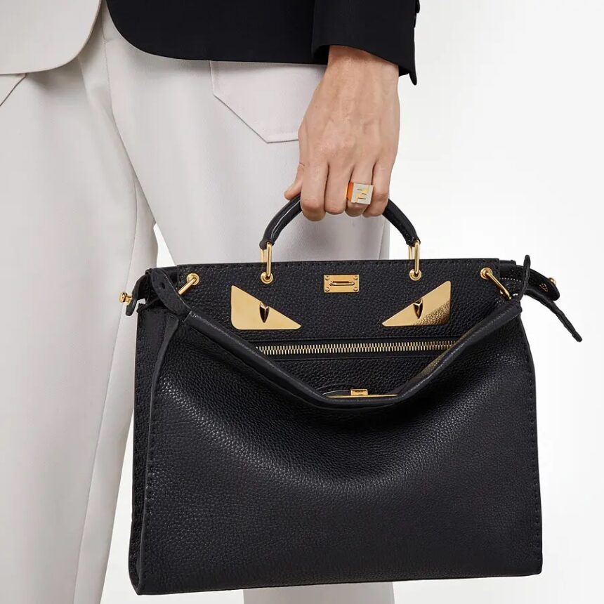 Peekaboo Fendi: Histoire d&rsquo;un Sac Mutin