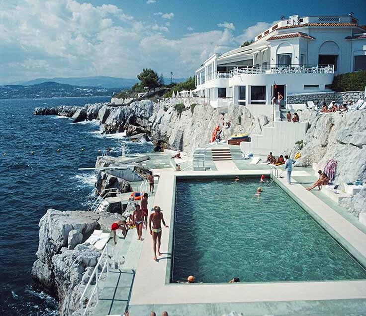 Iconic Destinations: Great Escapist Books