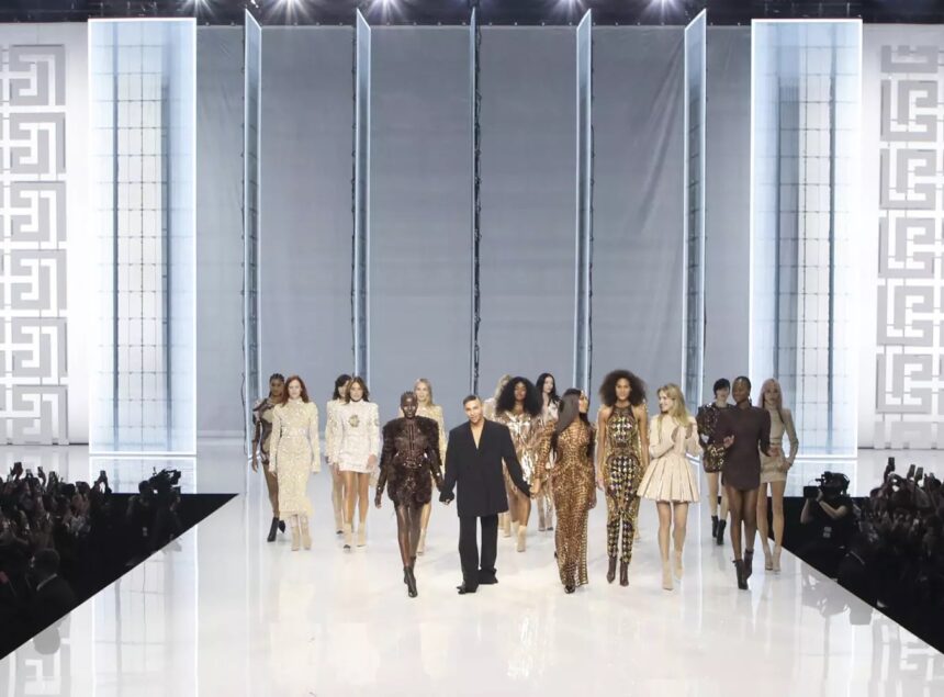 Living Luxury Icons: The Paris Fashion Week… In Paris!