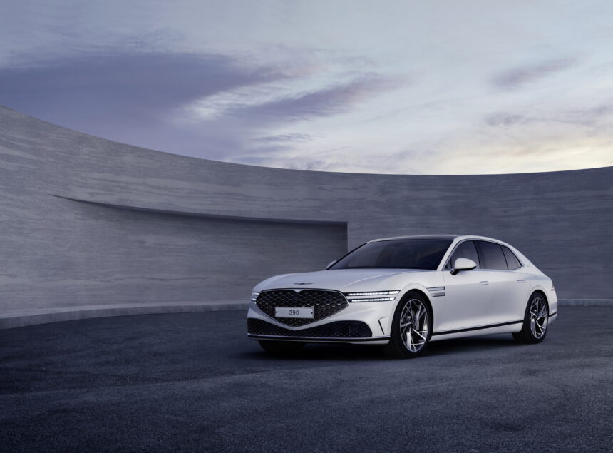 601420 Genesis G90 : The Limousine from South Korea