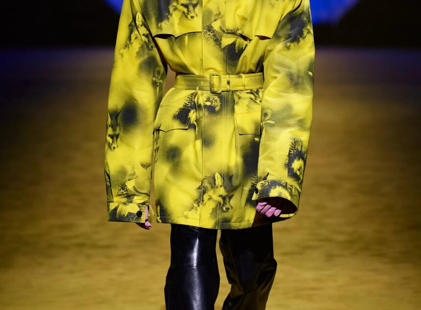 00032-Prada-Menswear-Fall-22-Milan-credit-Filippo-Fior-GuRunway Prada men’s F/W 2022 Collection : Ugly Iconic Prints