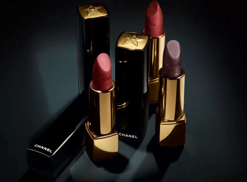 Rouge Chanel: Rouge Allure Velvet La Comète