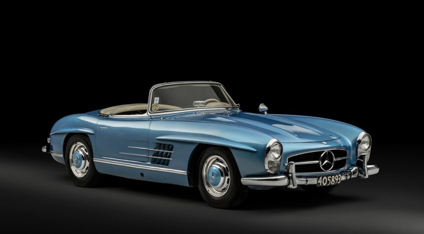 RM Sotheby&rsquo;s Propose à la Vente la Mercedes 300 SL Roadster de Juan Manuel Fangio