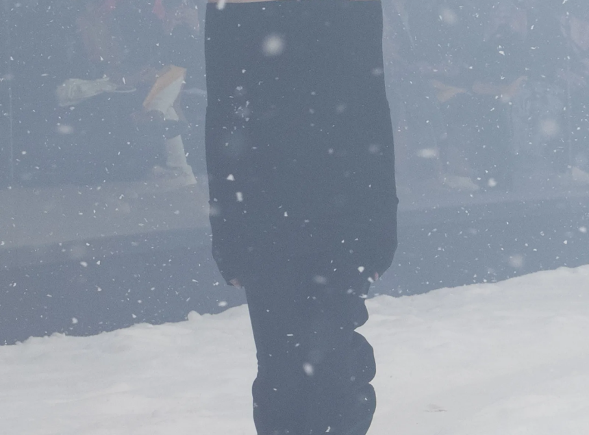 00007-balenciaga-fall-2022-ready-to-wear-paris-credit-brand Balenciaga Black: Beyond A/W 2022 Fashion
