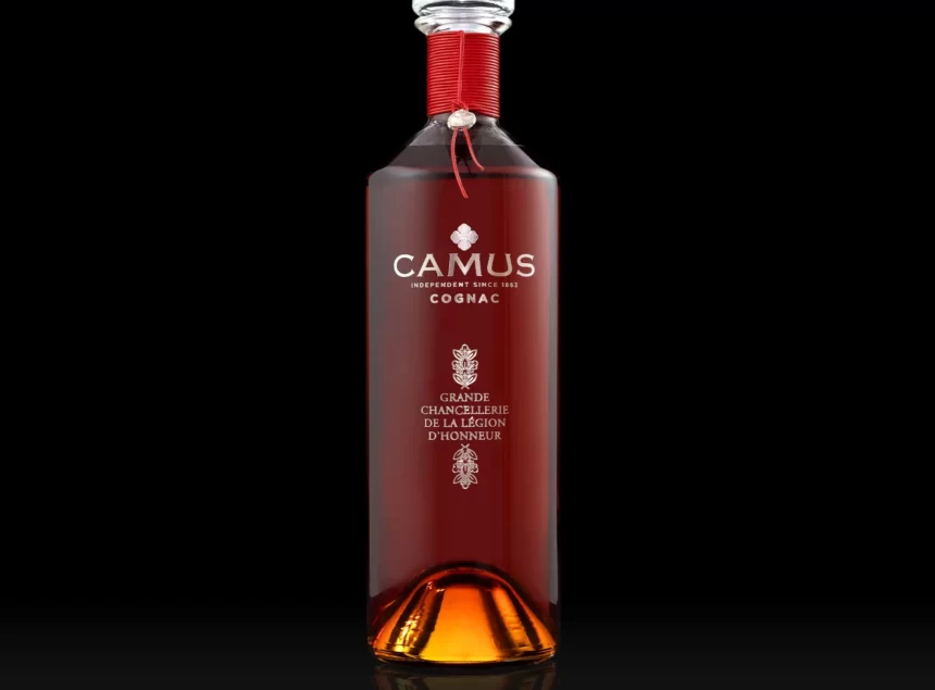 carre_0006_Calque1_1800x Cognac Camus : La Cuvée Légion d’Honneur