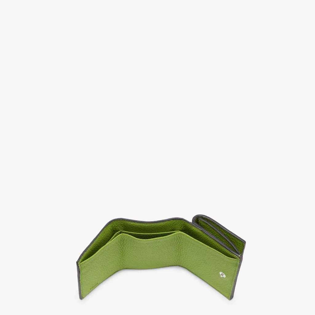 portefeuilles iconiques luxes fendi