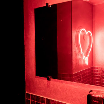 INTERVIEW : Chez Moune, L&rsquo;adresse Iconique Parisienne Rouvre Ses Portes