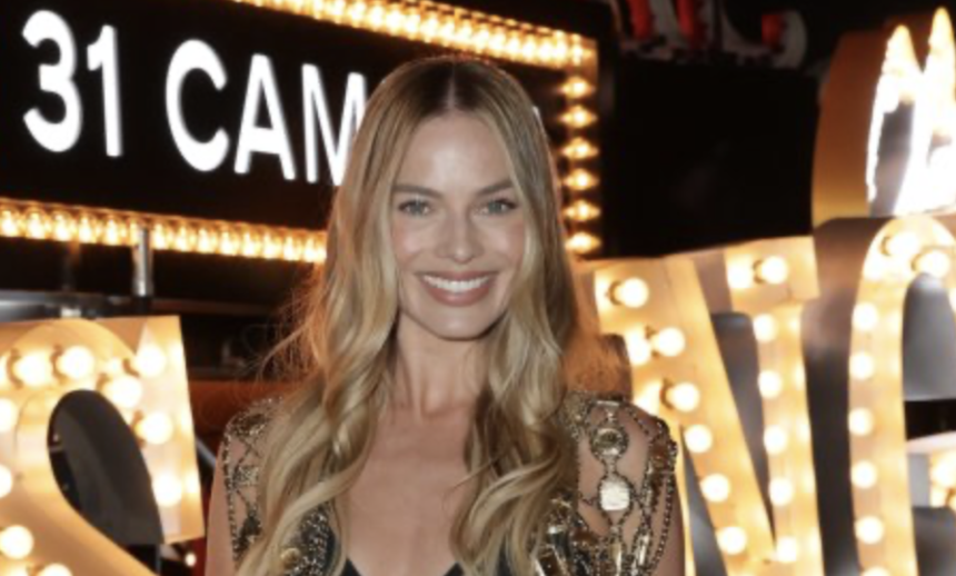 Margot Robbie À Los Angeles En Chanel