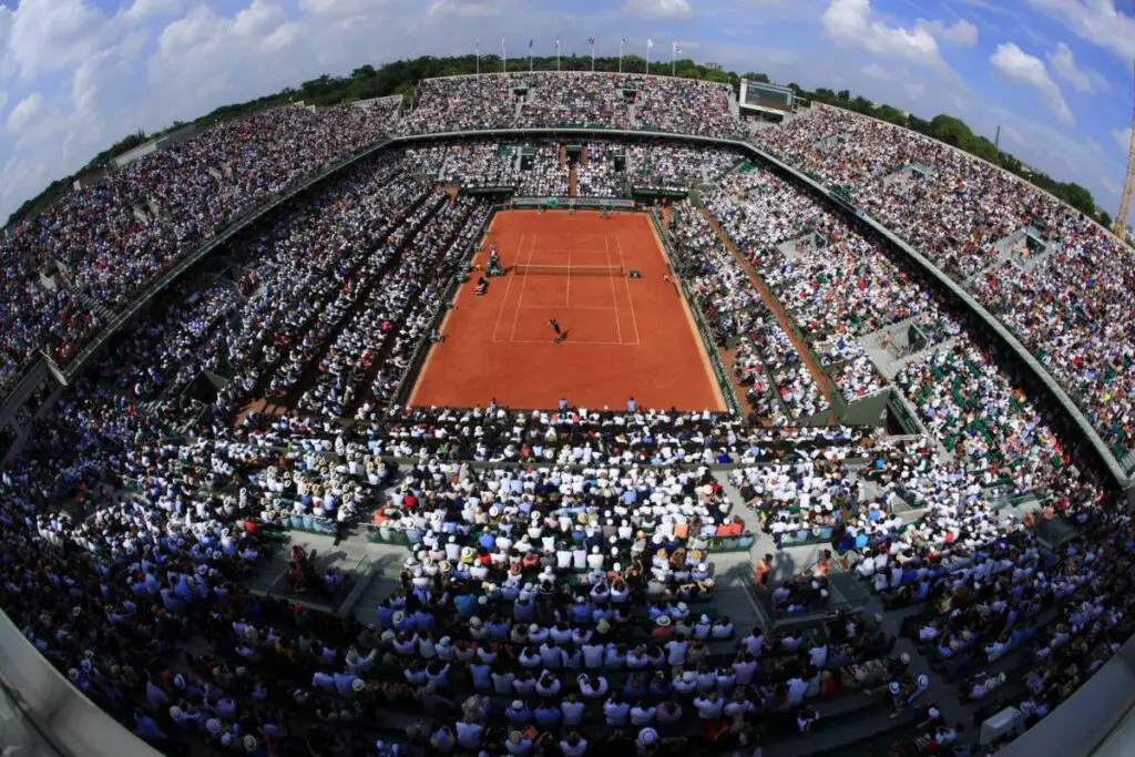 Court Philippe Chatrier Roland Garros : L’Arène des Héros
