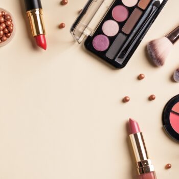 L’évolution des tendances beauté à travers les ingrédients cosmétiques