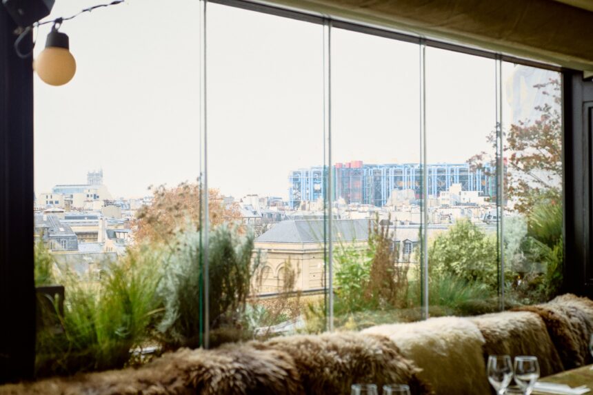 Au Top Restaurant Rooftop Gastronomique A Paris