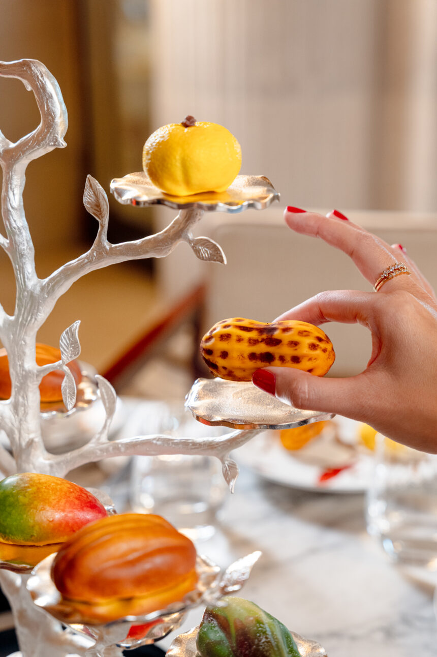 Le Meurice-Le Dali-Tea Time Spring 2026-Fruits-Dorchester Collection (22) Cedric Grolet Tea time Au Meurice
