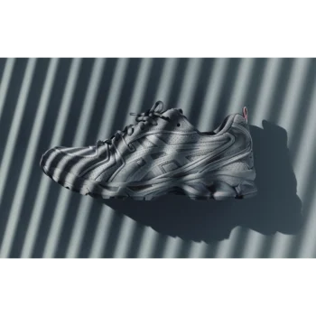 ASICS x Thom Browne : La Sneaker De La Saison