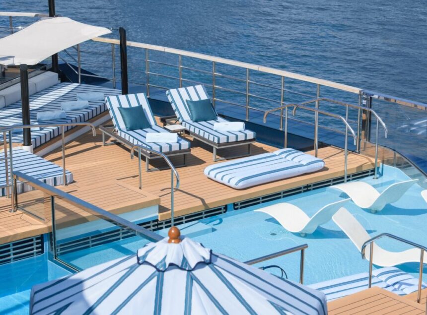 The_Ritz_Carlton_Yacht_Collection_x_Ginori_1735_Collaboration-pool-house-1024x768 Ginori 1735 Embarque Avec The Ritz-Carlton Yacht Collection