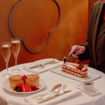 Le Matignon, Restaurant De L’Élégance Parisienne, Jour Et Nuit