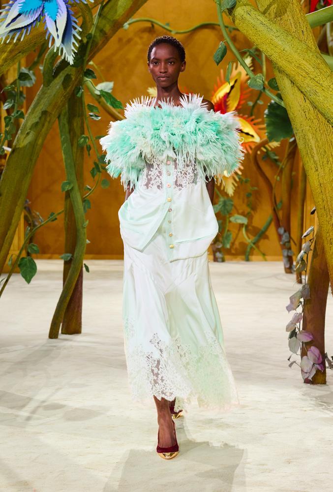 chanel_fall-winter-2026-haute-couture-look-49-HD Chanel Haute Couture Automne/Hiver 2026 : Les Icônes Entrent Dans Le Conte
