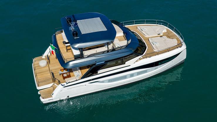 images (3) Prestige Yachts M7 : Le Luxe Prend Le Large