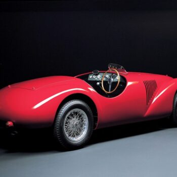 Ferrari 125 S de 1947, première voiture portant le nom Ferrari, vue trois quarts avant