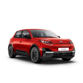 Nissan Micra électrique 2026 en Rouge Occitan, vue avant trois-quarts