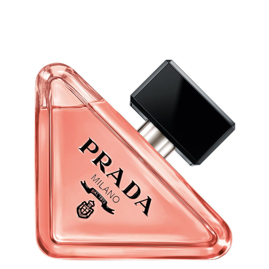 Prada Paradoxe — Flacon Triangle Prada Paradoxe, eau de parfum dans son flacon triangulaire rose corail au capot noir